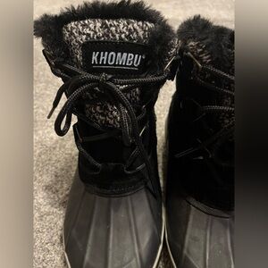 Khombu Black Winter & Rain duck Boots nwt size 6w (or 4 kids) fur lined cozy